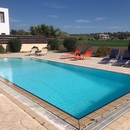 Villa Kot Pyla Luaran gambar